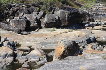 River Granite, Circular Pool