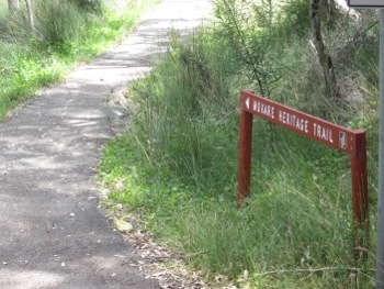 Mokare Heritage Trail southern Signpost