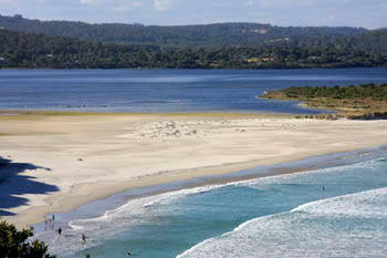 Ocean Beach Sandbar across the Wilson Inlet